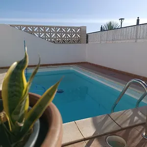 Hostal Moana Surf House, Corralejo